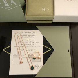 Picture of Van Cleef Arpels Sets _SKUVanCleef&Arpelssuits06cly3316589